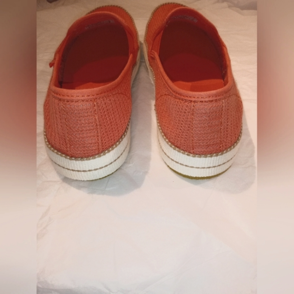 Sneakers - Picture 4 of 4